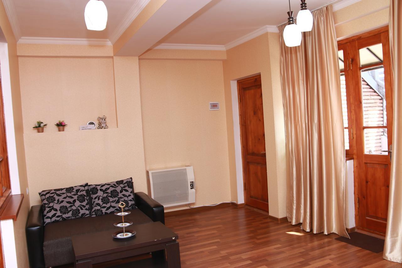تبليسي Apartment Nino Botanical المظهر الخارجي الصورة